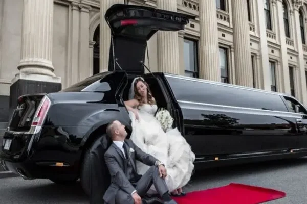 wedding Private Car Service in Detroit Metro Airport